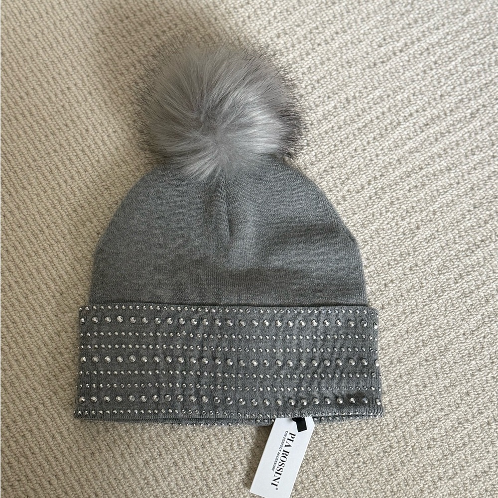 NWT Studded gray cotton beanie with pompom, fleece lined